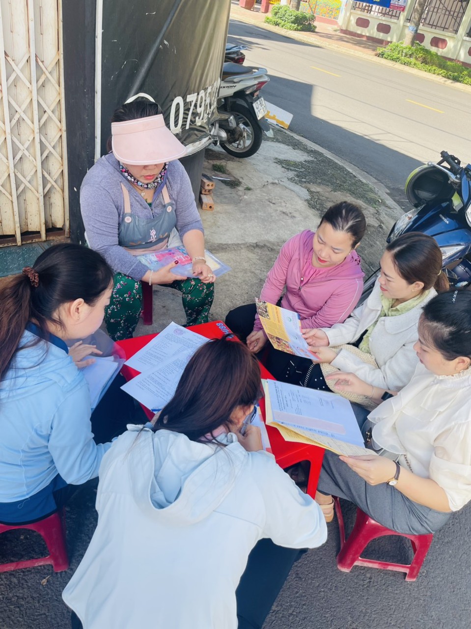 UBND PHƯỜNG TÂN LỢI TĂNG CƯỜNG KIỂM TRA ATTP KHU VỰC DIỄN RA KỲ THI TỐT NGHIỆP THPT QUỐC GIA NĂM 2024